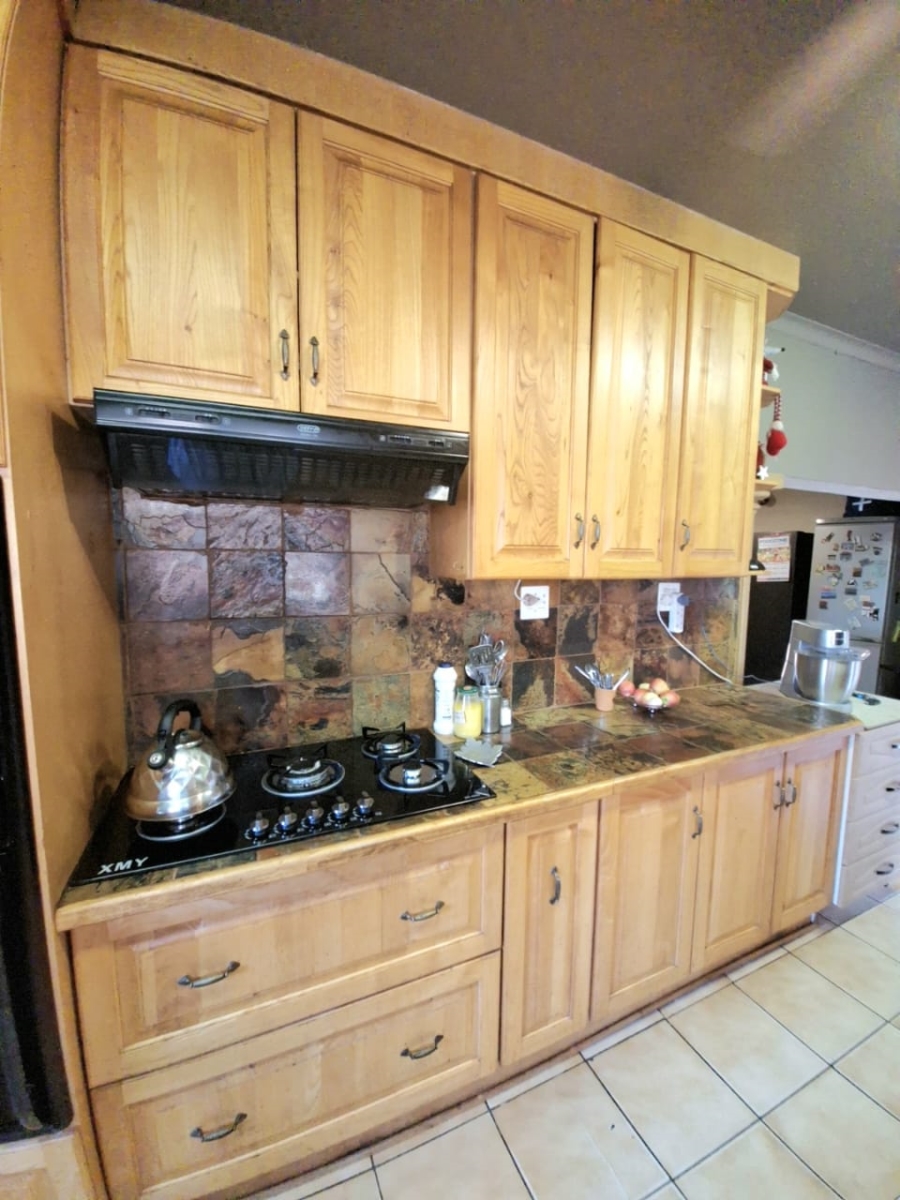 3 Bedroom Property for Sale in Swartruggens North West